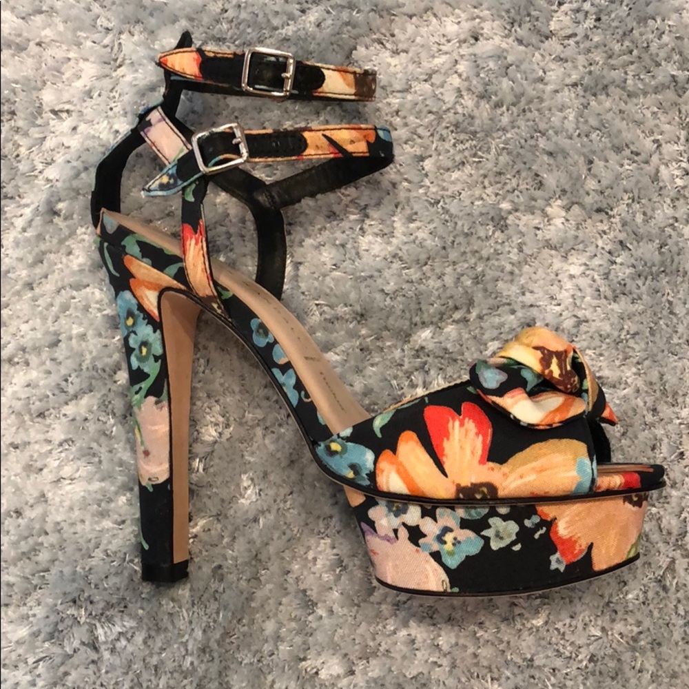 Brand new Loeffler Randall sandals!